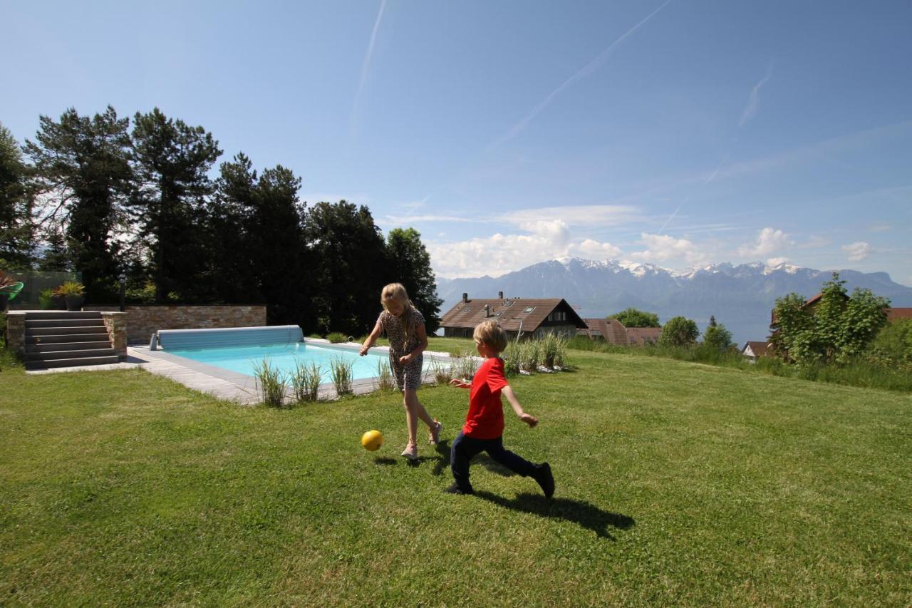 Montreux Holiday Home Exterior photo