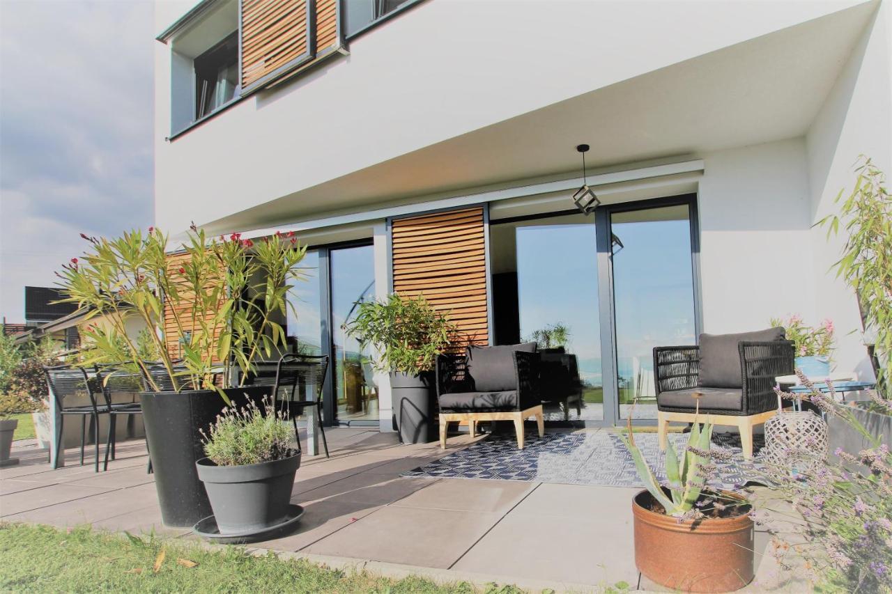 Montreux Holiday Home Exterior photo